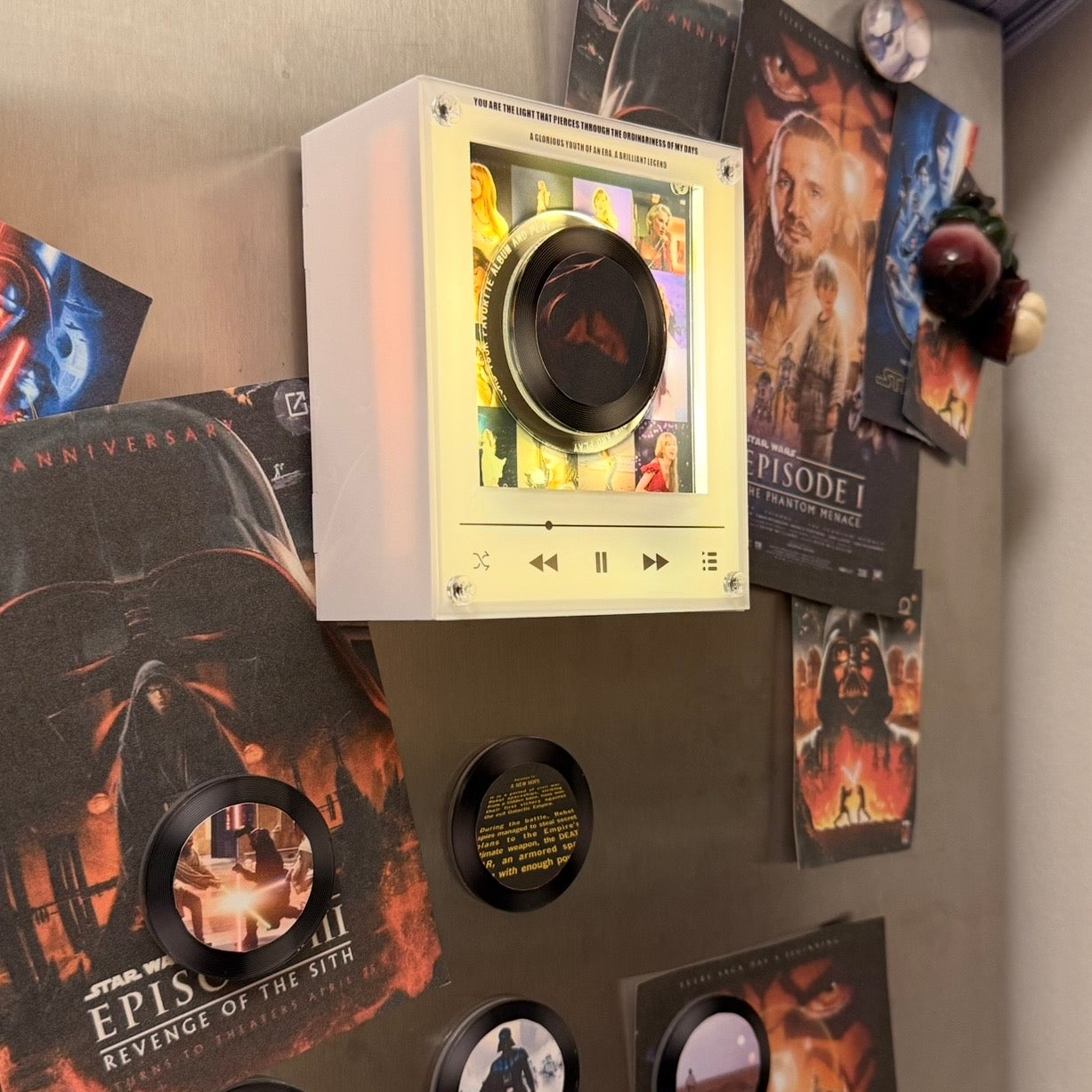 Echo Spins™ Star Wars - Customizable Magnetic Record Player